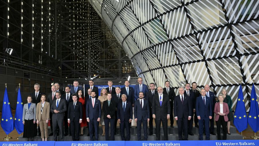 Aide à l'Ukraine: les dirigeants de l'UE sommés de trouver une solution