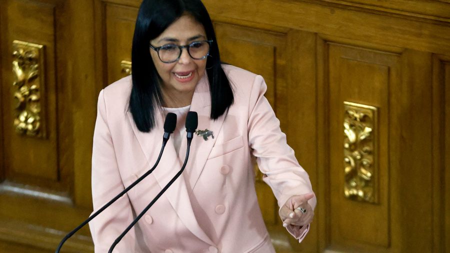 Venezuela: la présidente par intérim évoque une «réforme partielle» de la loi sur le pétrole