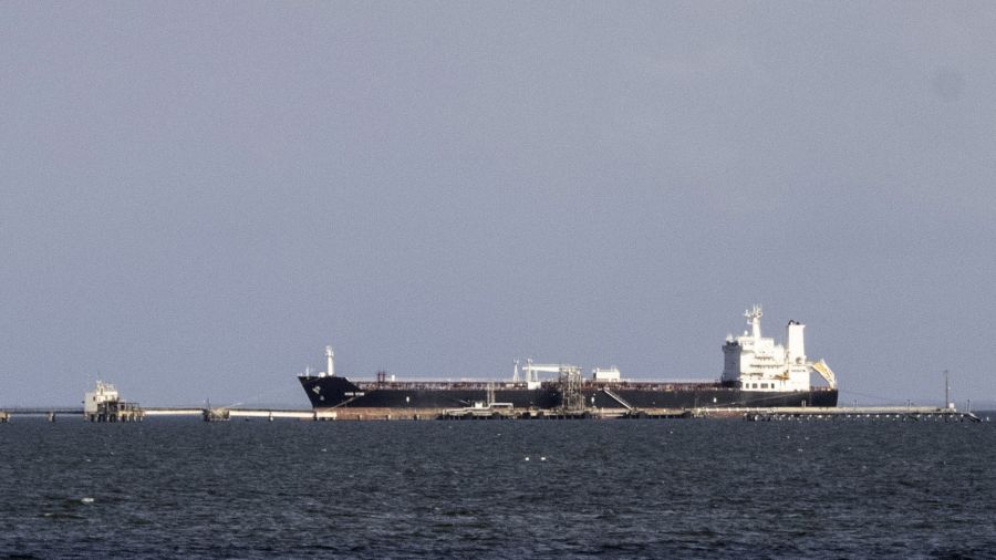 Washington a réalisé une première vente de pétrole vénézuélien