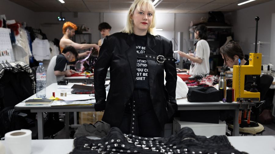 Fashion Week Homme à Paris: Jeanne Friot ouvre le bal aux côtés de Louis Vuitton