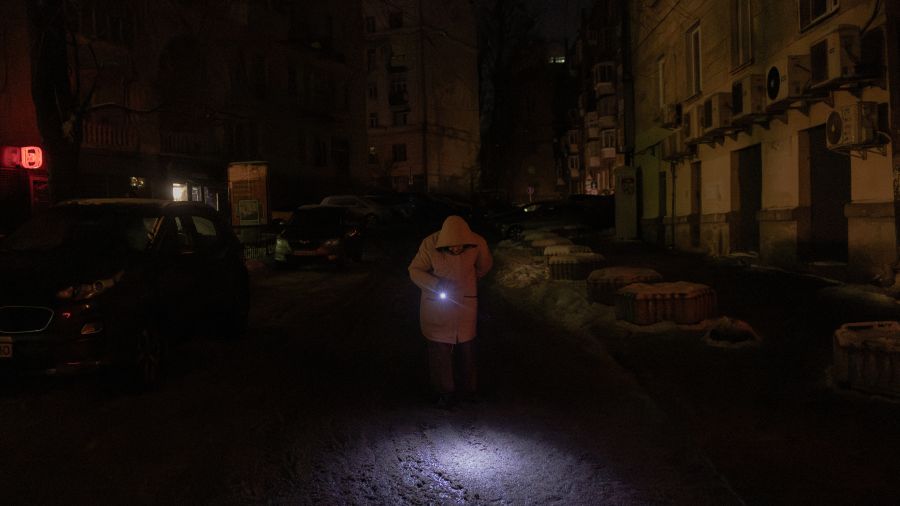Ukraine : 600.000 personnes ont quitté Kiev, privée de chauffage et d'électricité par les frappes russes