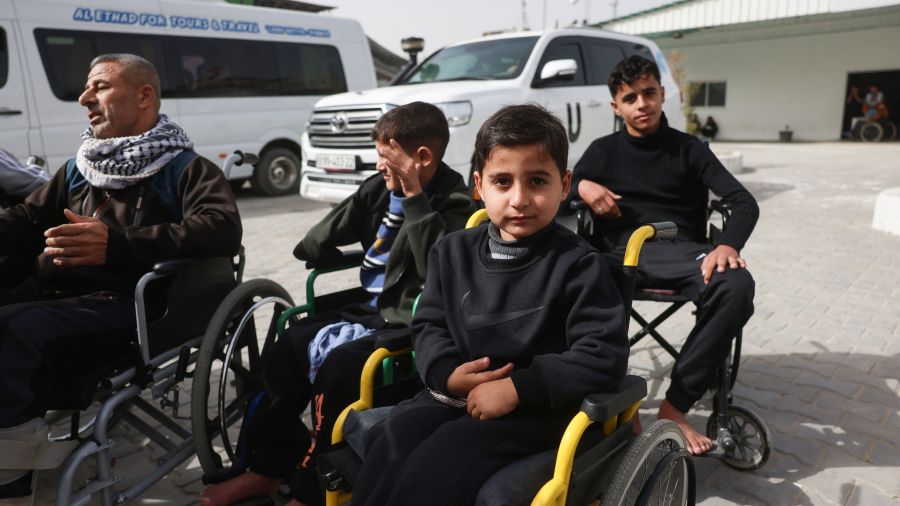 Rafah rouvre partiellement: une «fenêtre d’espoir» pour les malades de Gaza