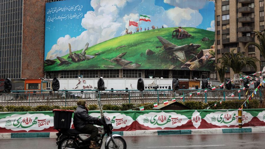 L'Iran autorise formellement les femmes à conduire des deux-roues