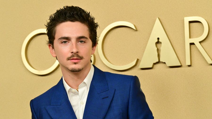 En promo en France, Timothée Chalamet porte «Marty Supreme» avec ambition et style