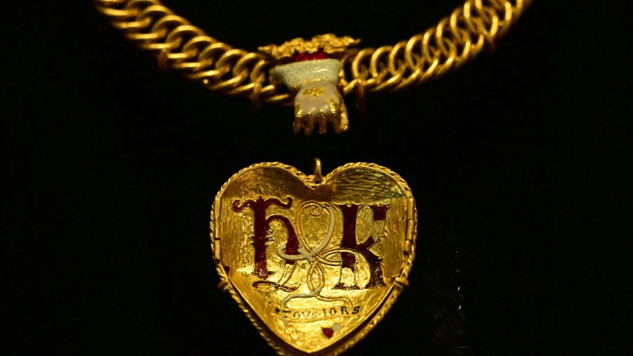 Le pendentif «Cœur Tudor» du mariage d’Henry VIII rejoint la collection permanente du British Museum
