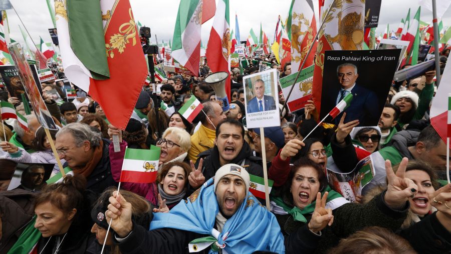 Quelque 200.000 manifestants contre les autorités iraniennes à Munich