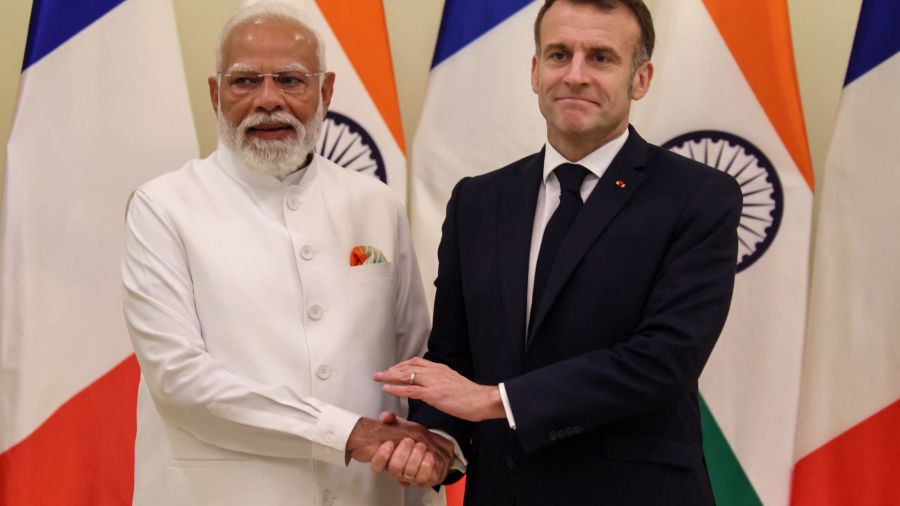 Macron retrouve Modi en Inde, entre vente de Rafale et IA
