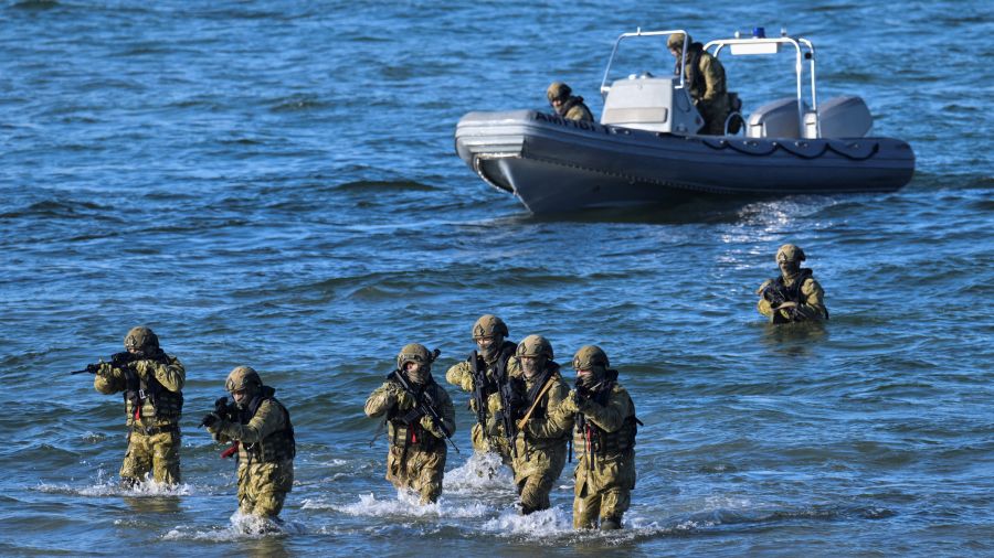 Face à la menace russe, l'OTAN s'entraîne à un débarquement sur la côte Baltique
