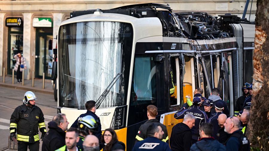 Milan: un tramway déraille, faisant un mort et une vingtaine de blessés 