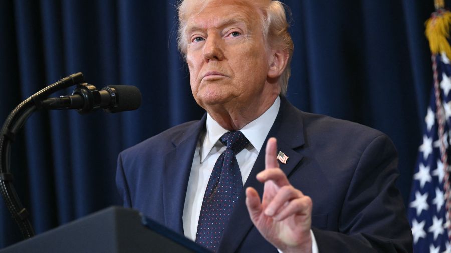 Trump menace l’Iran de conséquences militaires s’il mine le détroit d’Ormuz