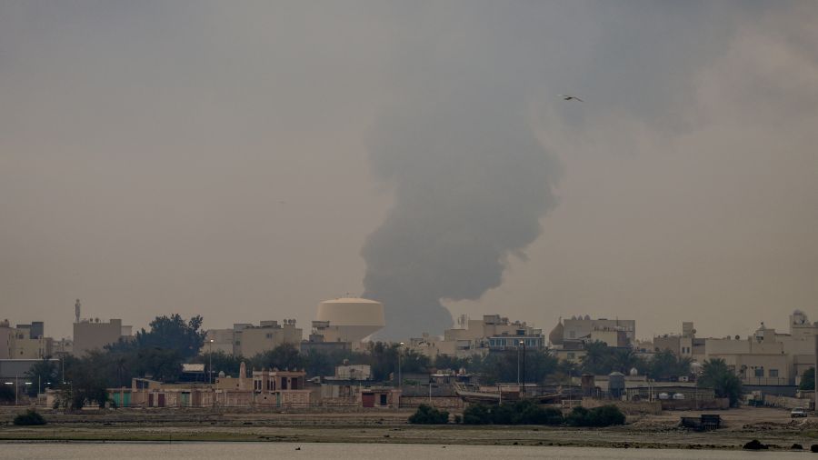 L'Iran cible le Koweït et Bahreïn après des frappes américaines