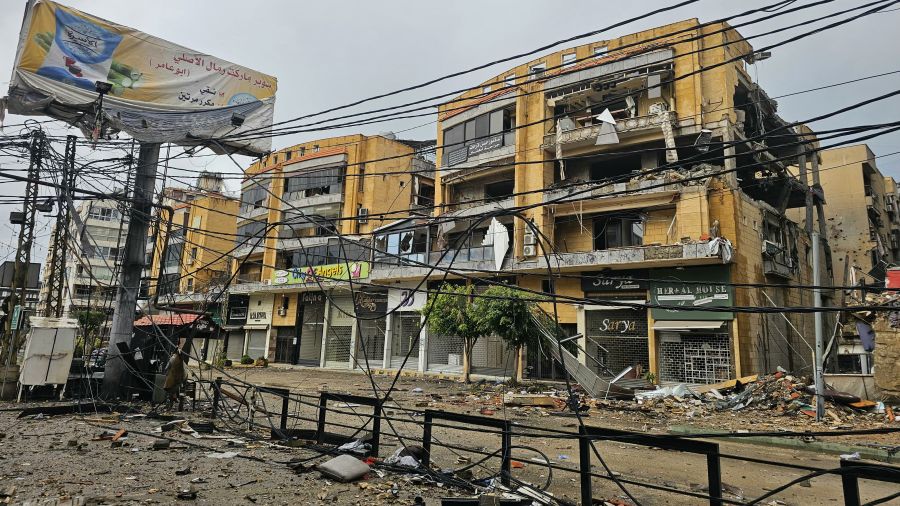 Frappes à l'aube dans la banlieue sud de Beyrouth, les combats s'intensifient au sud