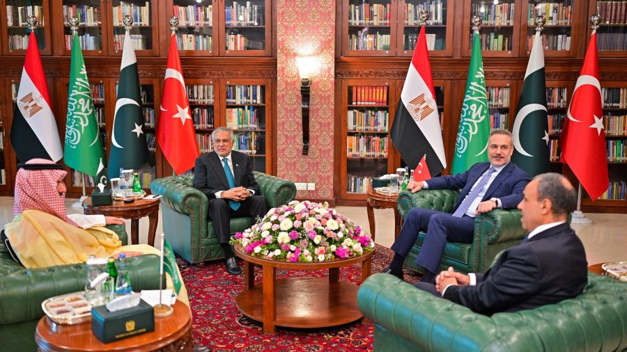 Diplomatie régionale: réunion des chefs de la diplomatie saoudien, pakistanais, turc et égyptien