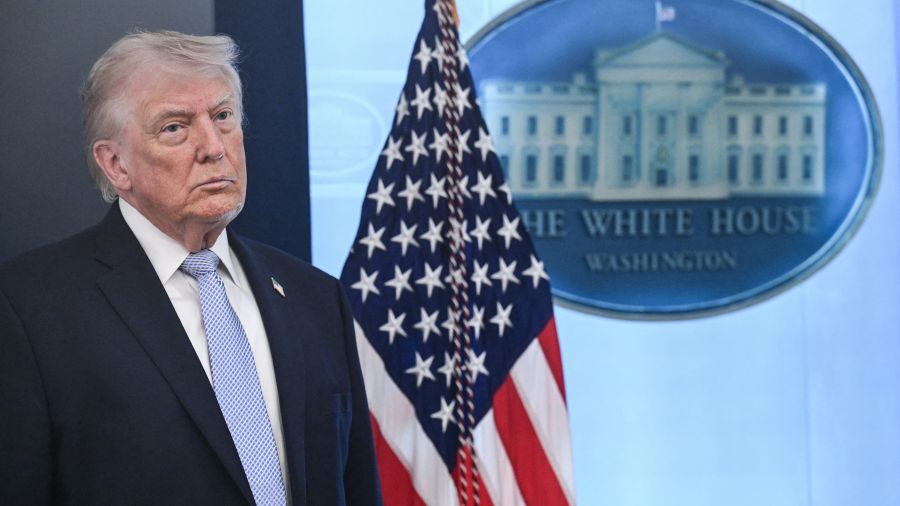 Trump envoie une délégation à Islamabad pour discuter avec l'Iran, qui temporise