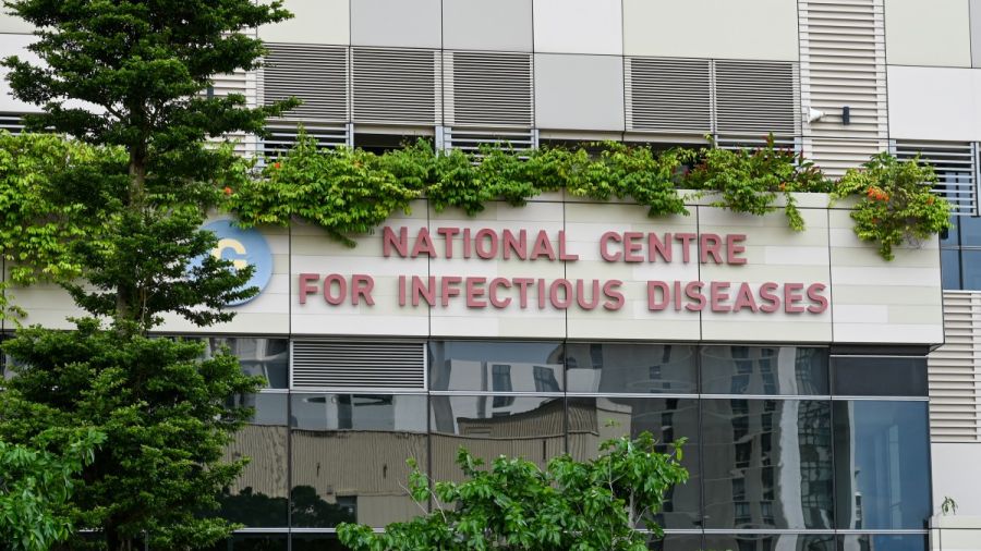 Hantavirus: le navire attendu tôt dimanche aux Canaries