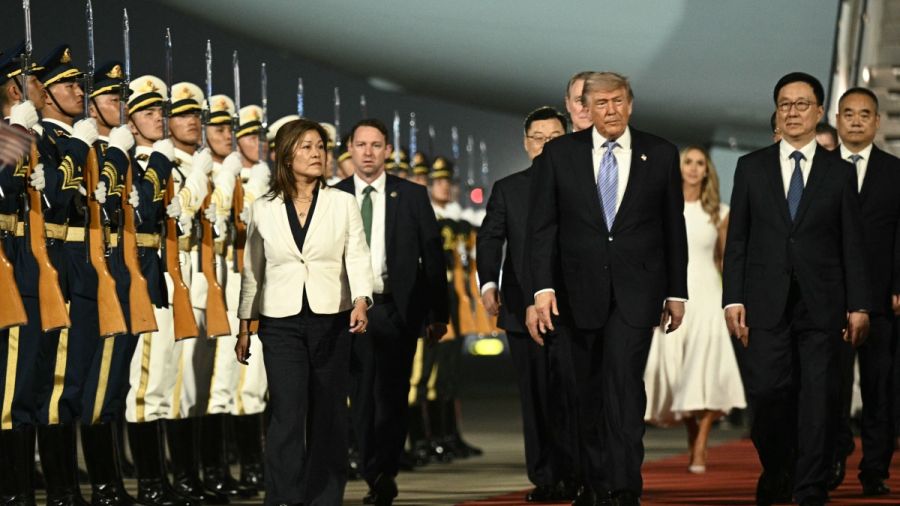 Trump arrive en Chine pour un sommet de grandes puissances aux lourds enjeux