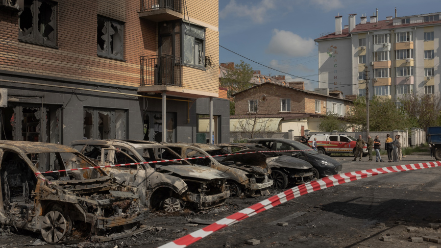 Ukraine: journée de deuil à Kiev après au moins 24 morts la nuit précédente