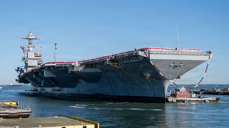 Le porte-avions Gerald Ford de retour aux États-Unis après une mission «record»