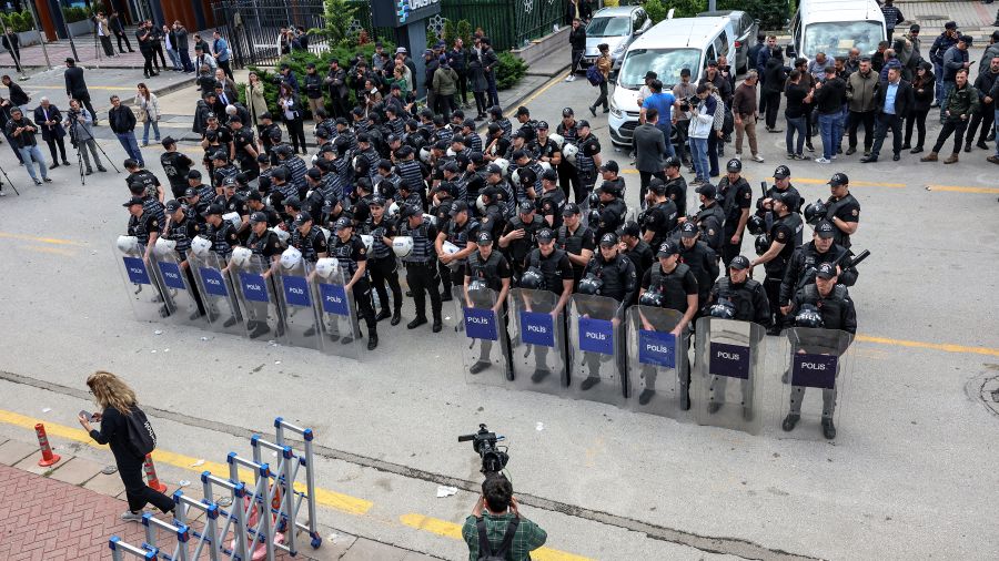 Turquie: la police déloge le chef de l'opposition