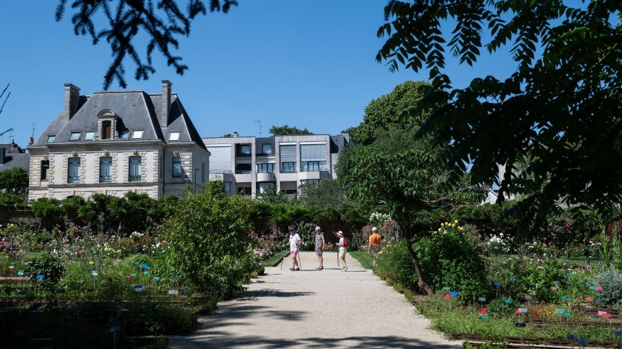 La France fait face à une vague de chaleur précoce et historique pour un mois de mai