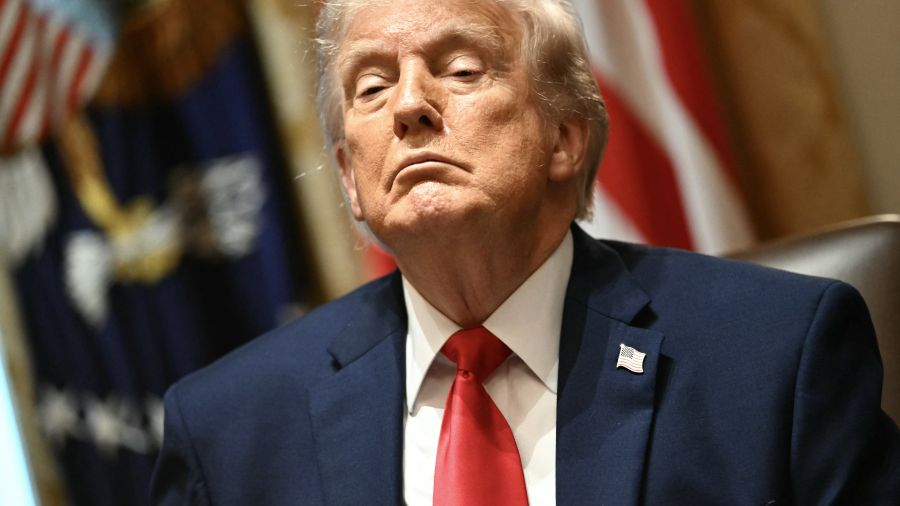 Trump fustige le vote «antipatriotique» au Congrès visant à mettre fin à la guerre contre l'Iran