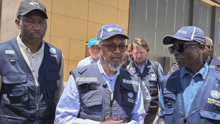 Ebola en RDC : le patron de l'OMS est arrivé en Ituri, épicentre de l'épidémie