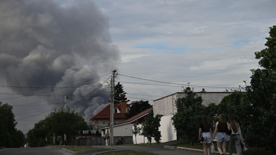 Une frappe ukrainienne tue trois personnes en Crimée annexée