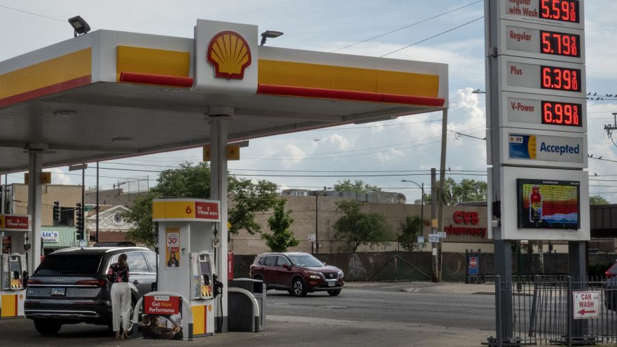 Le pétrole tombe avec la suspension des sanctions sur le pétrole iranien et les progrès des négociations