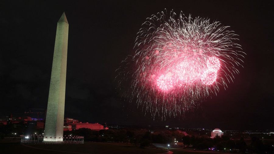 Trump annonce un meeting politique le 4 juillet pour la fête nationale