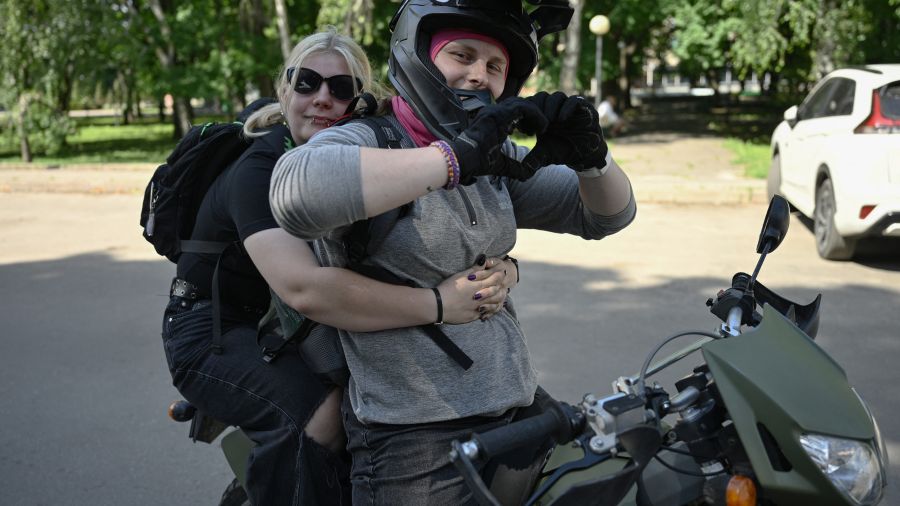 L'UE prolonge d'un an la protection des réfugiés ukrainiens, mais l'exclut désormais aux hommes mobilisables