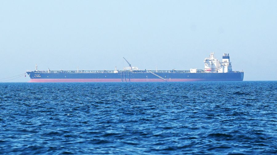 Le pétrole stable, le marché surveille les négociations Iran-États-Unis