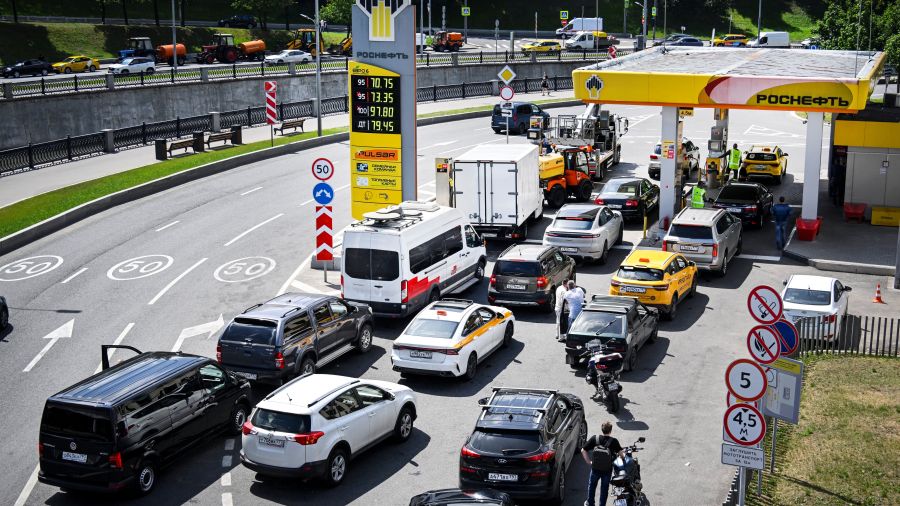Crise du carburant: Moscou s'attend à une nouvelle vague de pénuries