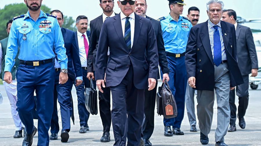 Hommage à Khamenei du chef de la diplomatie talibane et du Premier ministre pakistanais