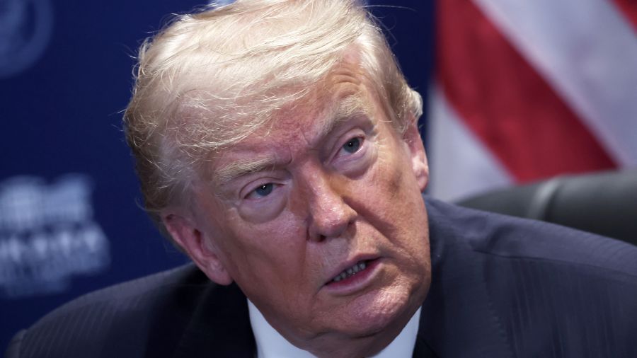 Trump annonce des frappes contre l'Iran, sans vouloir une reprise de la guerre