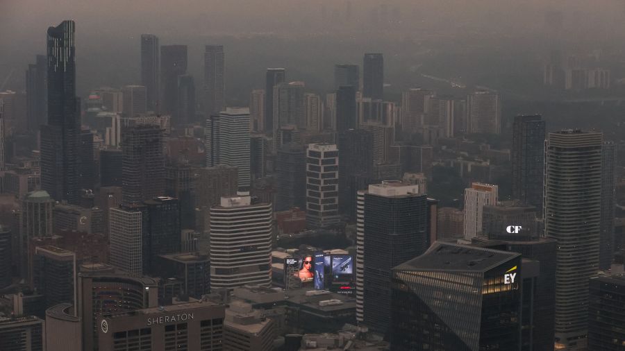 Toronto asphyxiée par les fumées