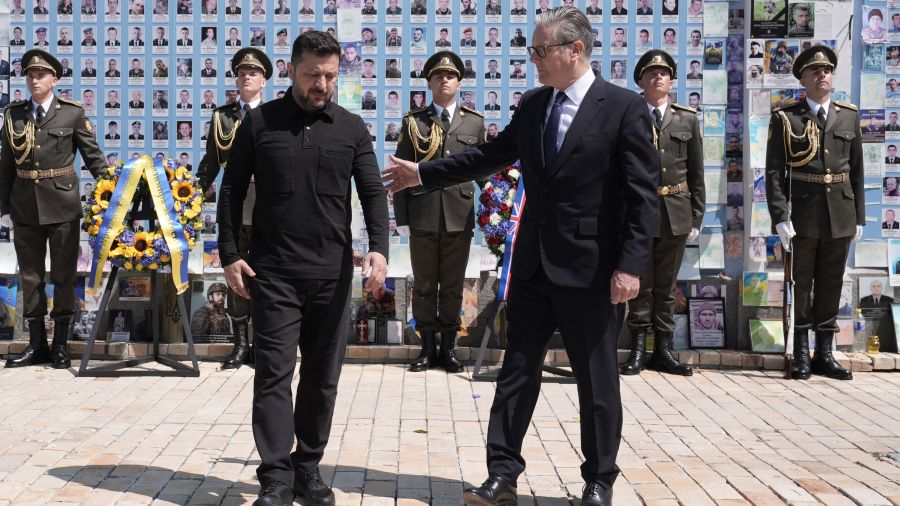 Keir Starmer en Ukraine pour une dernière visite en tant que Premier ministre