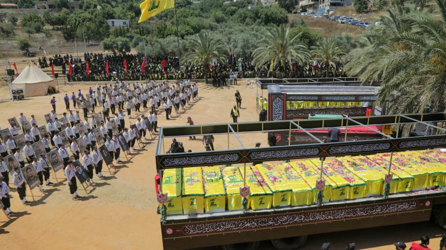 Le Hezbollah enterre une quarantaine de combattants dans le sud du Liban
