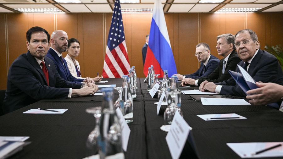 À Manille, Lavrov met en garde Rubio sur la livraison d'armes à l'Ukraine