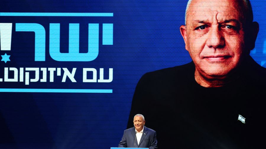 Le principal rival de Netanyahou promet de vaincre le Hamas en 18 mois s'il devient Premier ministre