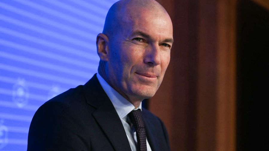Zinédine Zidane nommé sélectionneur de l'équipe de France 