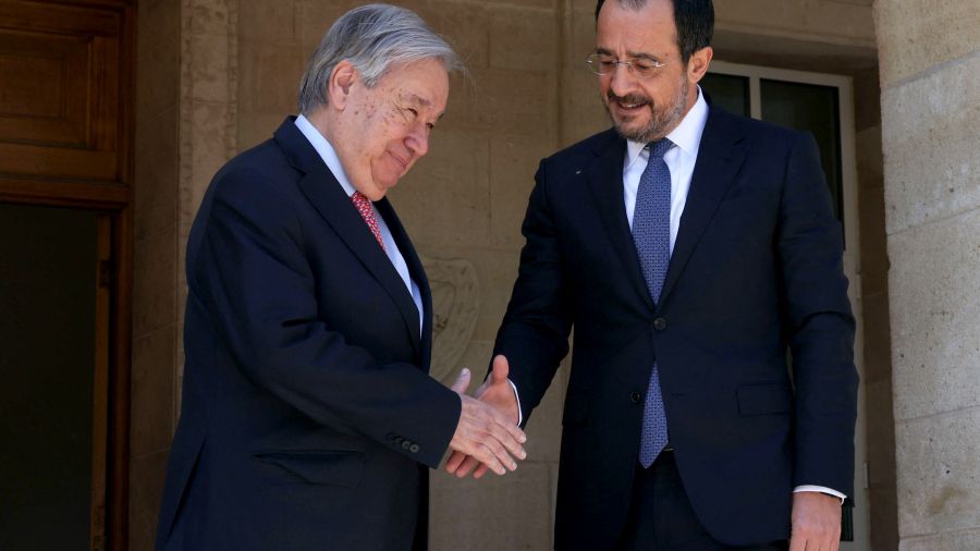 Chypre: Antonio Guterres propose une réunion des deux parties avec les «garants» de l'île