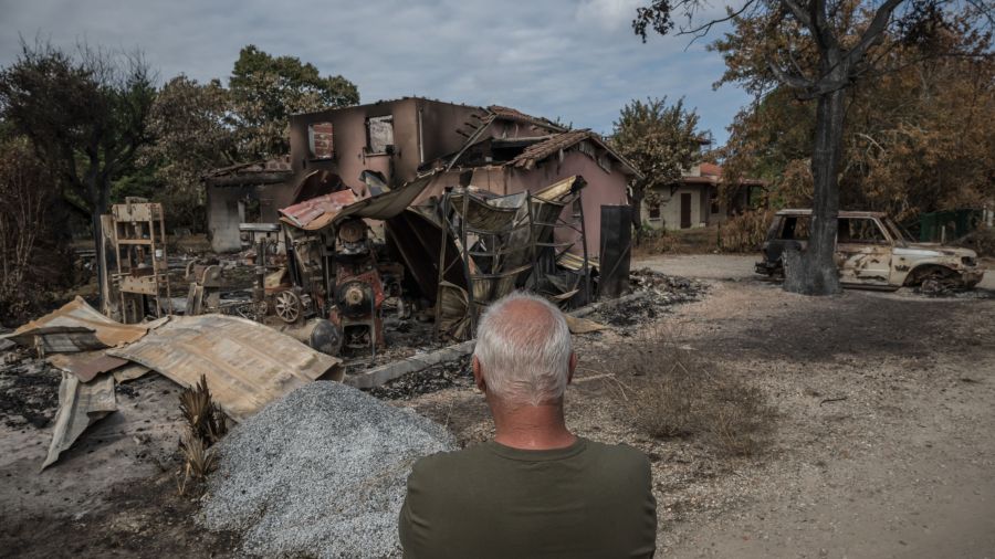 Le mégafeu contenu en Gironde mais les flammes repartent de plus belle dans le Var