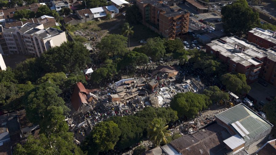 Séisme en Colombie: la recherche de survivants dans une phase critique