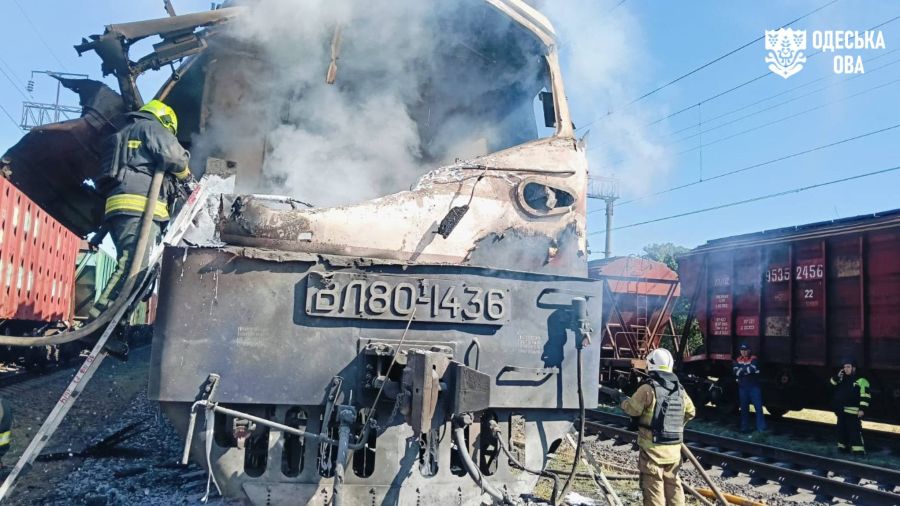 Ukraine: deux cheminots tués dans une frappe russe contre un train de passagers