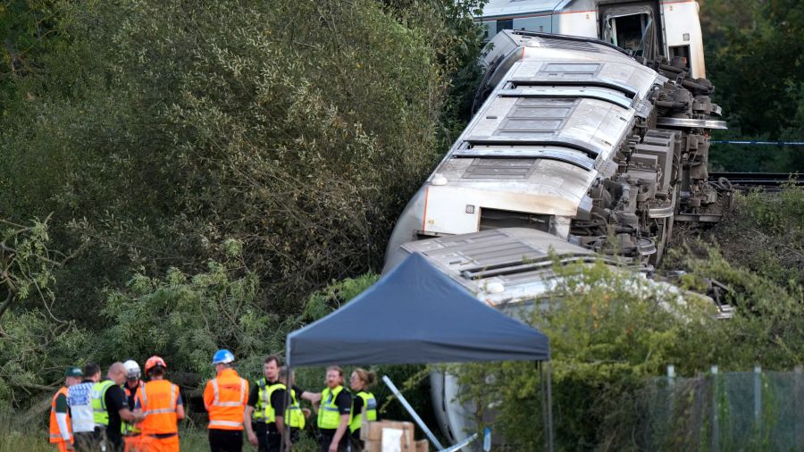 Un train déraille en Angleterre, le deuxième en deux jours