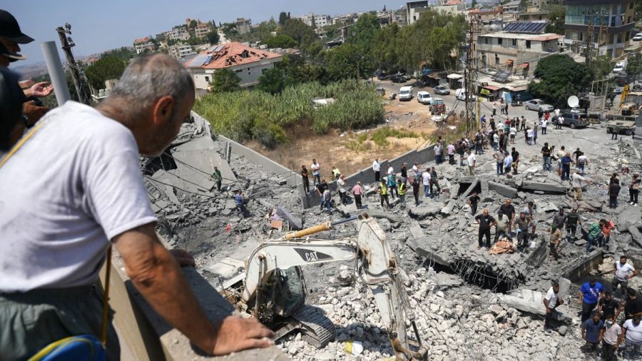 Liban-Sud : onze tués dans les frappes israéliennes, des centaines de civils fuient Nabatiyé