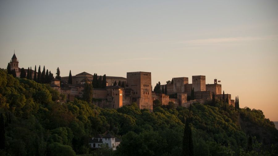 Espagne: Grenade secouée par un rare séisme de magnitude 5, pas de victimes