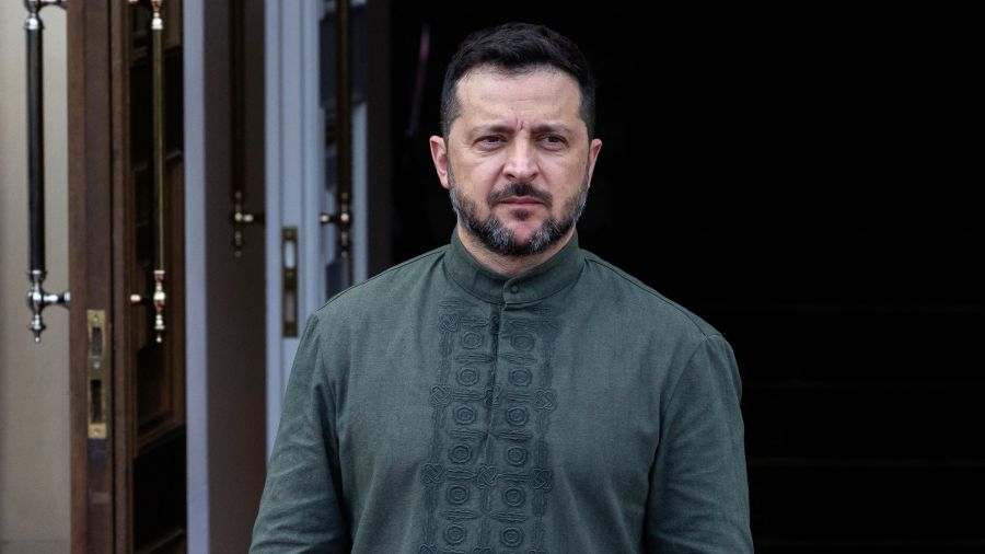 L'avion de Zelensky a failli être touché par un drone tandis qu'il était en route vers la Norvège, assure Oslo