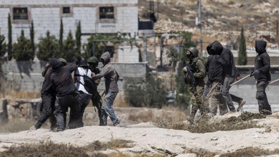 Cisjordanie: Royaume-Uni, France, Canada veulent sanctionner le commerce avec les colonies, Israël riposte