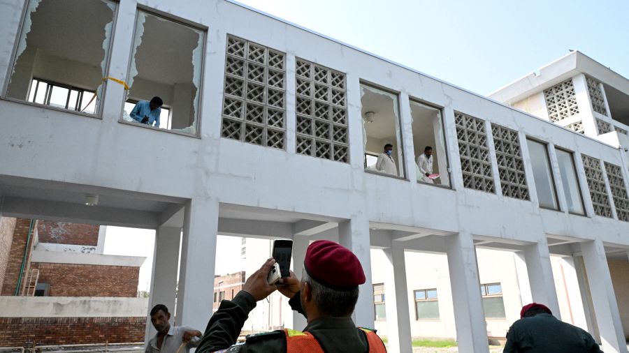 Pakistan: 14 nourrissons tués dans l'incendie du service de maternité d'un hôpital d'Islamabad